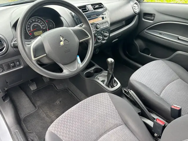 Mitsubishi Space Star 1.0 Cool+ 2016 Benzine 9