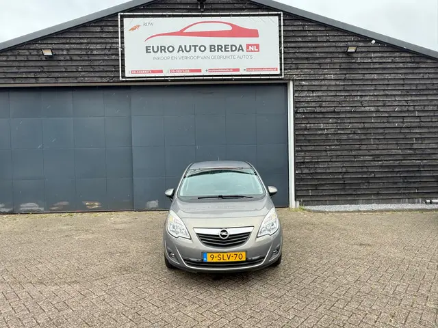 Opel Meriva 1.4 Cosmo 2013 Benzine