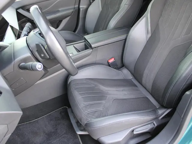 Peugeot 308 SW 1.2 PureTech GT 2022 Benzine 14