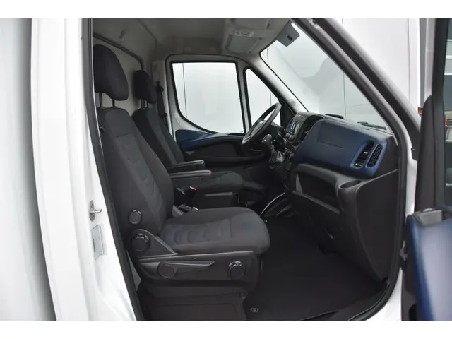 Iveco Daily hi-matic 35C14 2.3 410 2018 Diesel 10