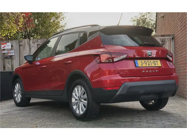 SEAT Arona 1.0 TSI Style Business Intense 2020 Benzine 9