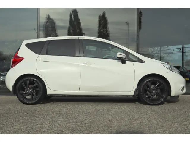 Nissan Note 1.2 DIG-S TEKNA 2014 Benzine 9