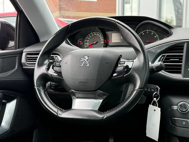 Peugeot 308 SW 1.2 PureTech Style|Pano|Nap 2017 Benzine 10