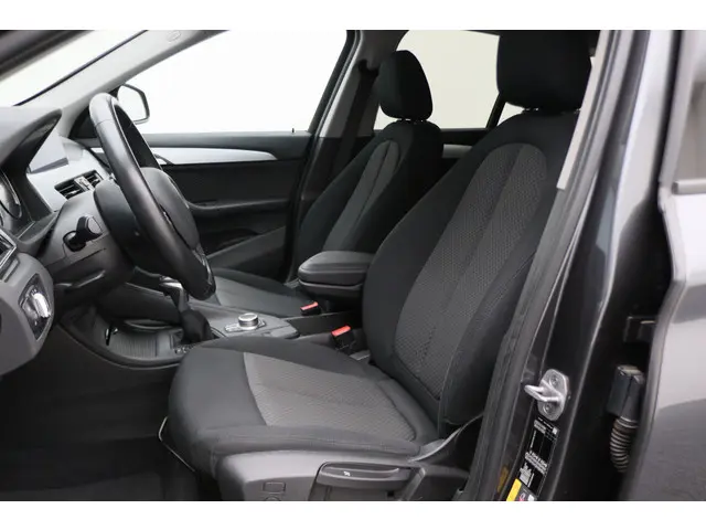 BMW X1 xDrive25e Executive 2021 Hybride Benzine 10