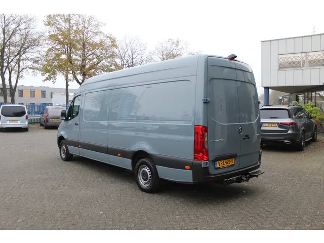 Mercedes-Benz Sprinter 317 CDI L3H2 2021 Diesel 4