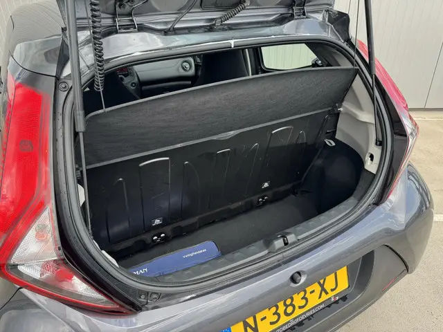 Toyota Aygo 1.0 VVT-i x-fun|Airco|NL-Auto 2022 Benzine 16