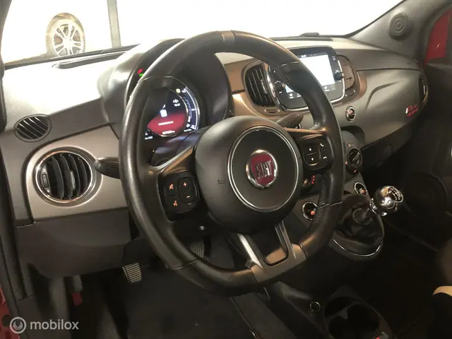 Fiat 500 0.9 TwinAir Turbo Lounge 2016 Benzine 17