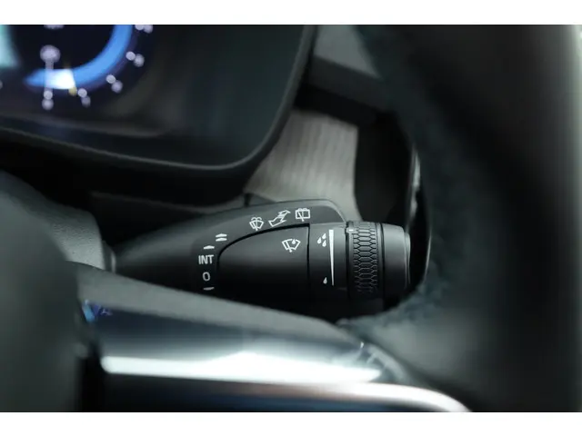 Volvo XC40 2.0 B3 Ultra Dark 2025 Hybride Benzine 16