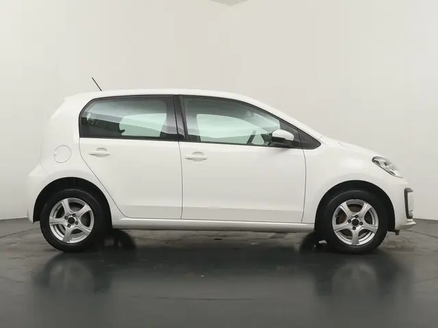 Volkswagen up! 1.0 BMT move up! 2018 Benzine 6