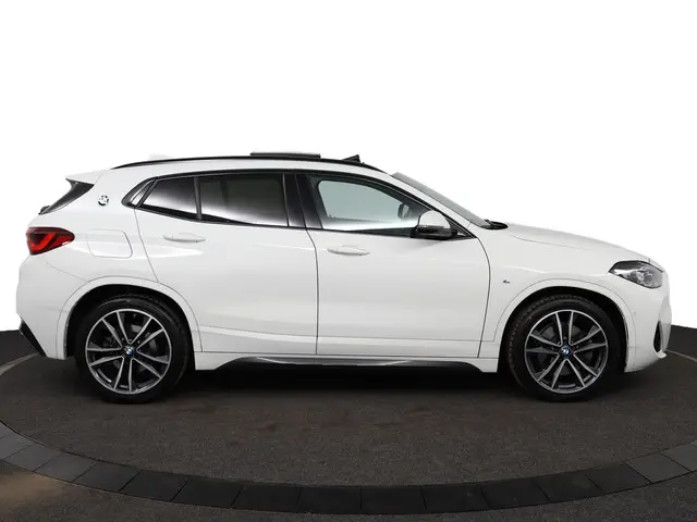 BMW X2 xDrive25e 2021 Hybride Benzine 11