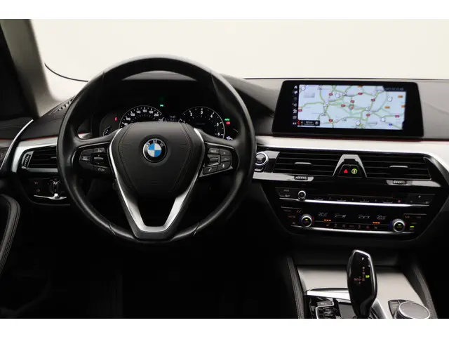 BMW 5 Serie Touring 520i High Executive 2018 Benzine 35