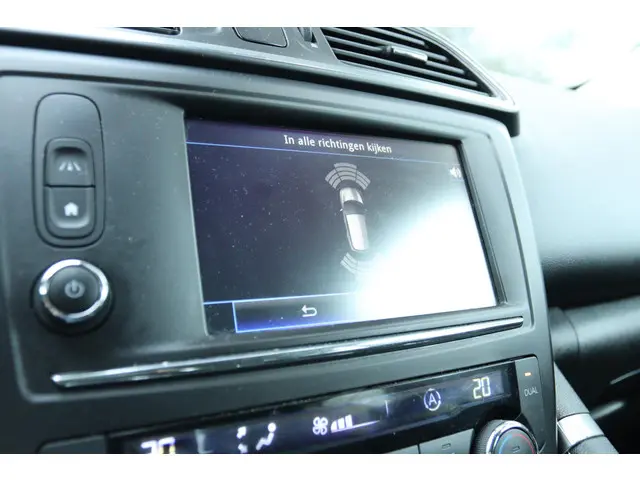 Renault Kadjar 1.2 TCe INTENS AUT. 2016 Benzine 27