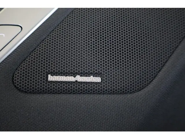 BMW iX xDrive45 2025 Elektrisch 28