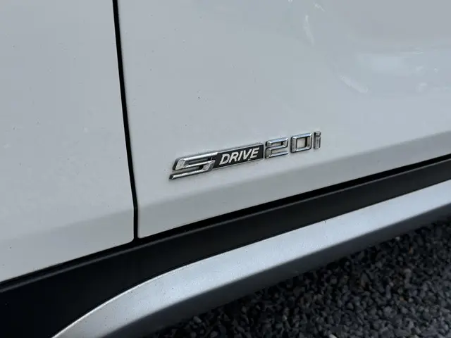 BMW X1 sDrive20i Business 2014 Benzine 28