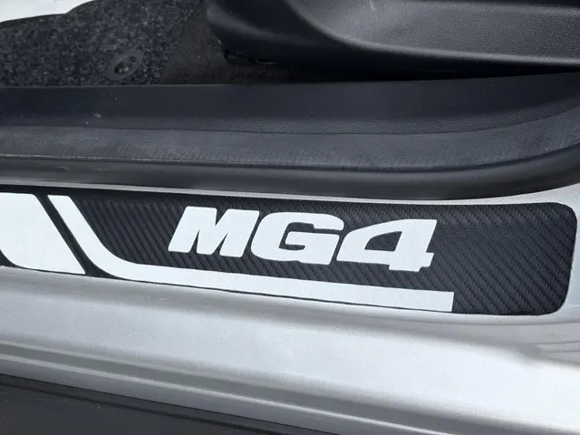 MG MG4 Electric Standard 51 kWh 2023 Elektrisch 30