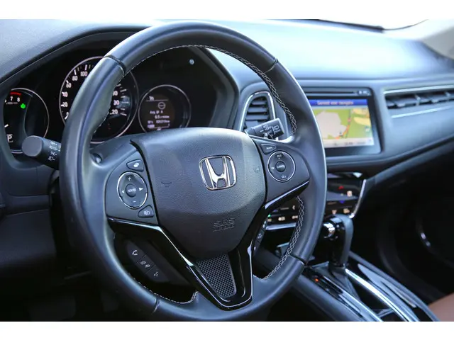 Honda HR-V 1.5i VTEC EXECUTIVE 2019 Benzine 42