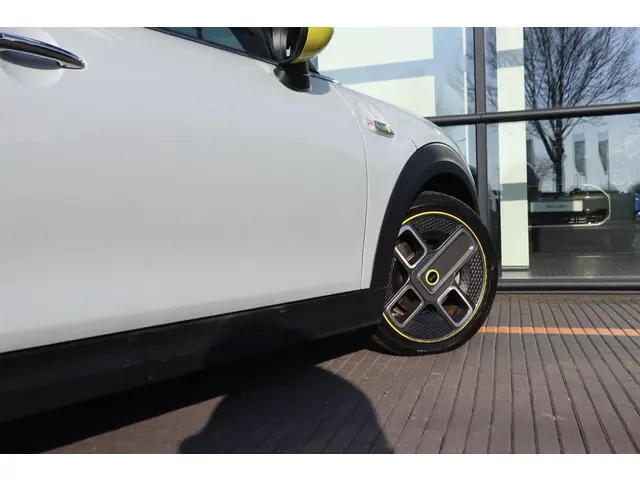 MINI Electric 3-deurs 2020 Elektrisch 17