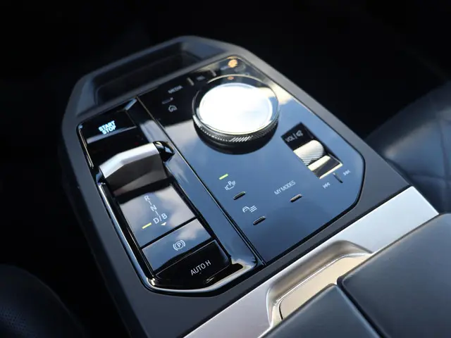 BMW iX xDrive40 2022 Elektrisch 18