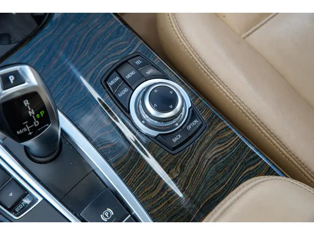 BMW X3 xDrive35i High Executive 2014 Benzine 16