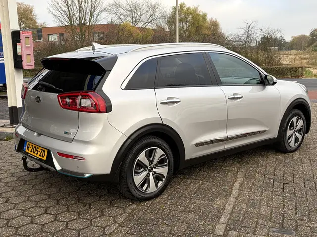 Kia Niro 1.6 GDi PHEV DynamicLine 2018 Hybride Benzine 9