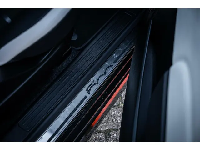 Fiat 500C 0.9 TwinAir Turbo Sport 2017 Benzine 32