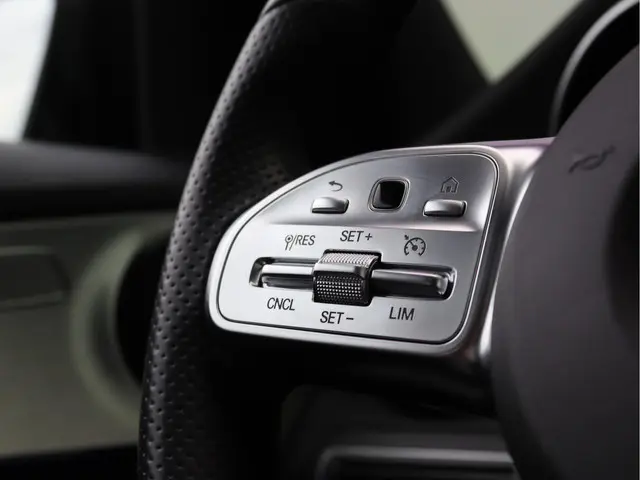 Mercedes-Benz C-Klasse 160 AMG 2020 Benzine 42