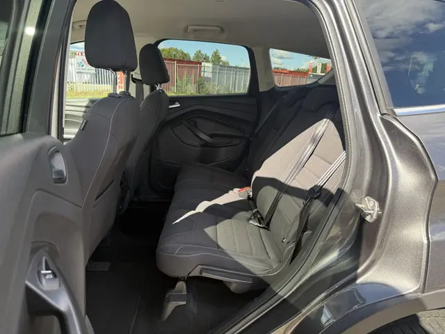 Ford Kuga 1.5 Titanium 4WD 2015 Benzine 15