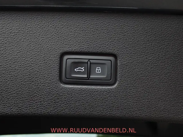 Audi RSQ8 4.0TFSI QUATTRO 2021 Benzine 41