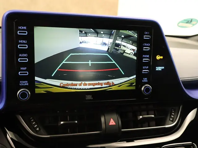 Toyota C-HR 2.0 Hybrid Bi-Tone 2020 Hybride Benzine 36