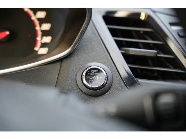 Ford Fiesta 1.6 ST2 2014 Benzine 24