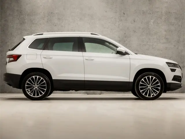 Škoda Karoq 1.0 TSI Sport Deluxe 2019 Benzine 4