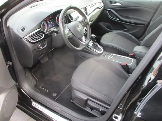 Opel Astra 1.6 Innovation,automaat,200 pk 2018 Benzine 8