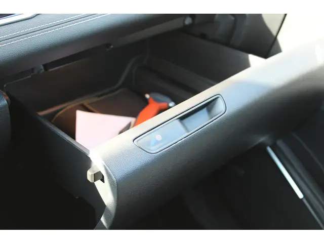 Renault Scénic 1.3 TCe Bose 2018 Benzine 21