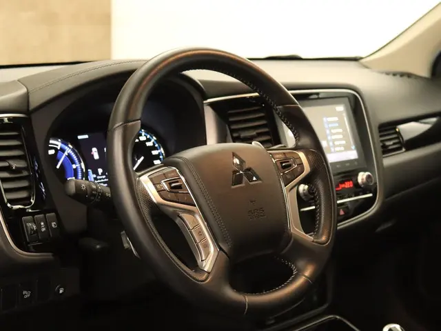 Mitsubishi Outlander 2.4 PHEV Pure 2021 Hybride Benzine 3