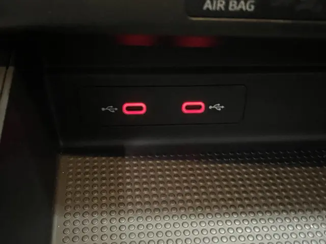 SEAT Arona 1.0 TSI Style 2022 Benzine 12