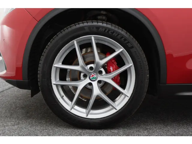 Alfa Romeo Stelvio 2.0 T AWD First Edition 2017 Benzine 26