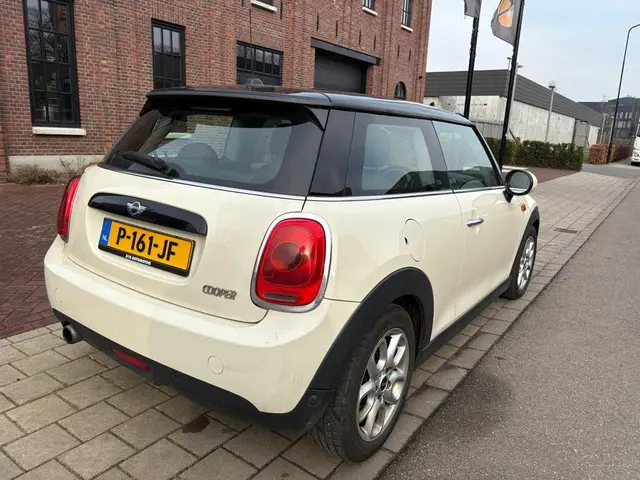 MINI Cooper Mini 1.5 Salt 2015 Benzine 5