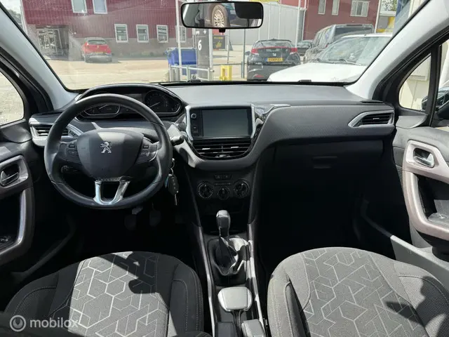 Peugeot 2008 1.2 PureTech Style 2015 Benzine 7