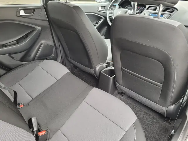 Hyundai i20 1.0 T-GDI Go! 2016 2016 Benzine 11