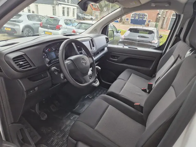 Opel Vivaro 2.0 Diesel 145 L3 2024 Diesel 4