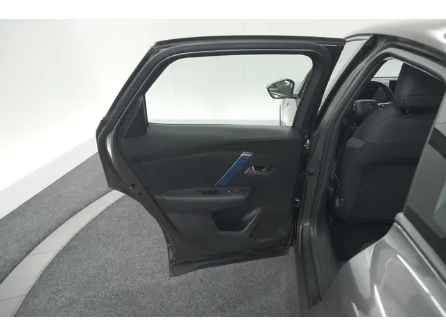 Citroën ë-C4 Feel Pack 50 kWh 2023 Elektrisch 65