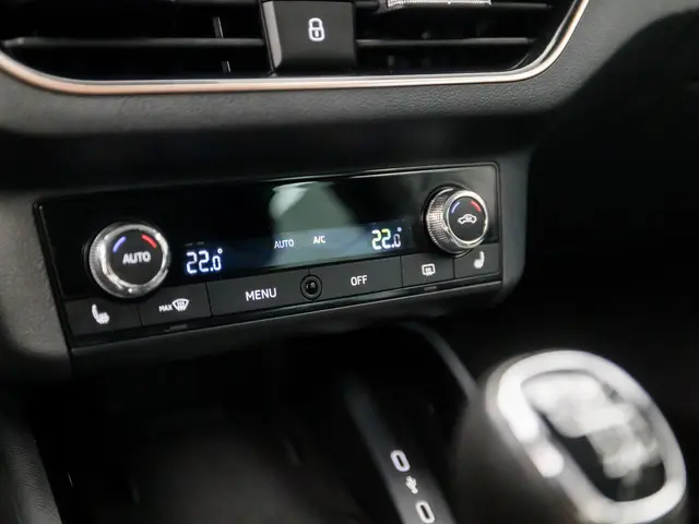 Škoda Scala 1.0 TSI Sport Deluxe 2021 Benzine 10