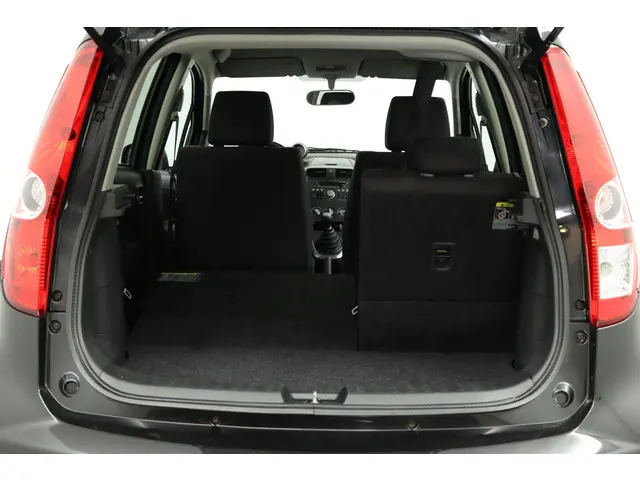 Suzuki Splash 1.0 VVT Exclusive EASSS 2012 Benzine 23