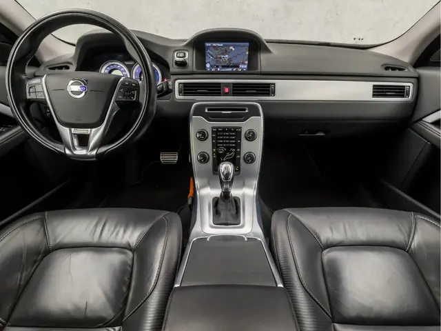 Volvo V70 1.6 T4 R-Design 2013 Benzine 6