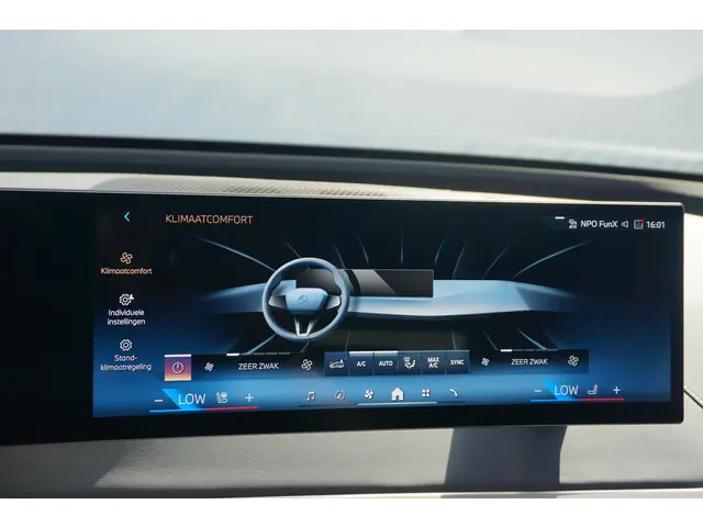 BMW iX xDrive40 2025 Elektrisch 26