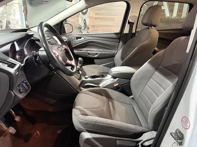 Ford Kuga | 1.5 Titanium | 2016 Benzine 8