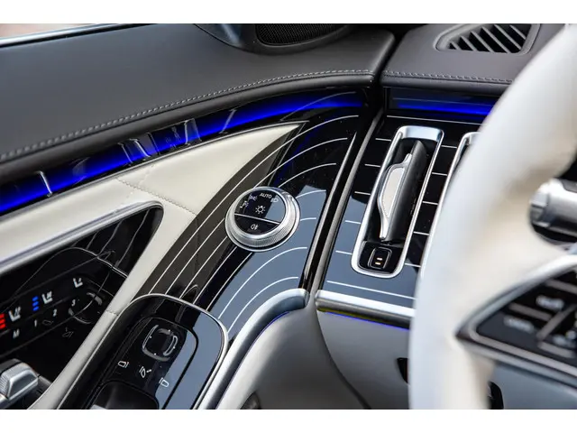 Mercedes-Benz S-Klasse 350d 4MATIC Lang 2024 Diesel 25
