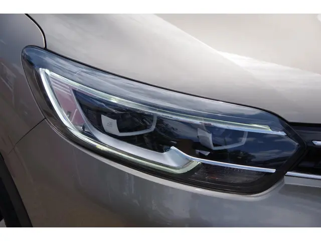 Renault Kadjar 1.2 TCe Bose 2018 Benzine 27