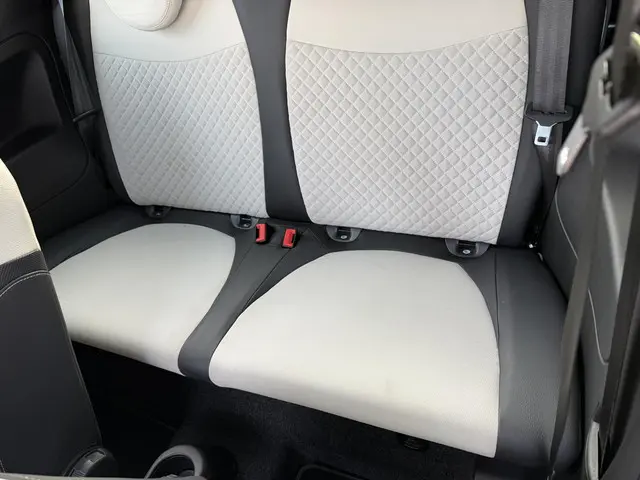 Fiat 500 1.0 Hybrid RED 2022 Benzine 14