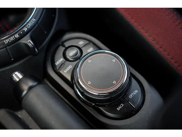 MINI Cooper Mini 2.0 John Works 2015 Benzine 42